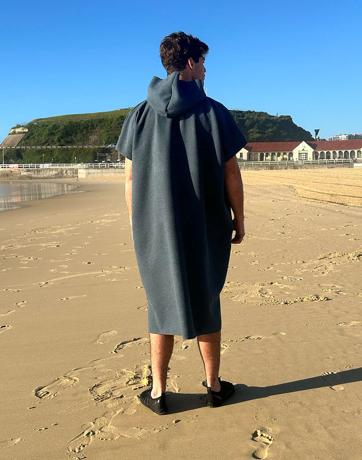 SAND FREE HOODED TOWEL - UNISEX