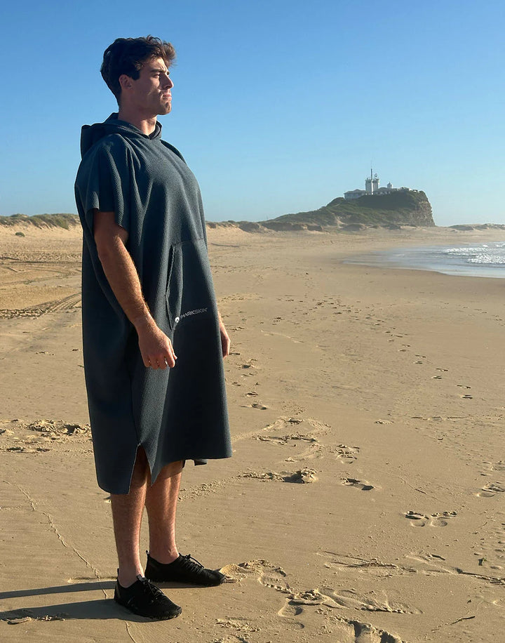 SAND FREE HOODED TOWEL - UNISEX