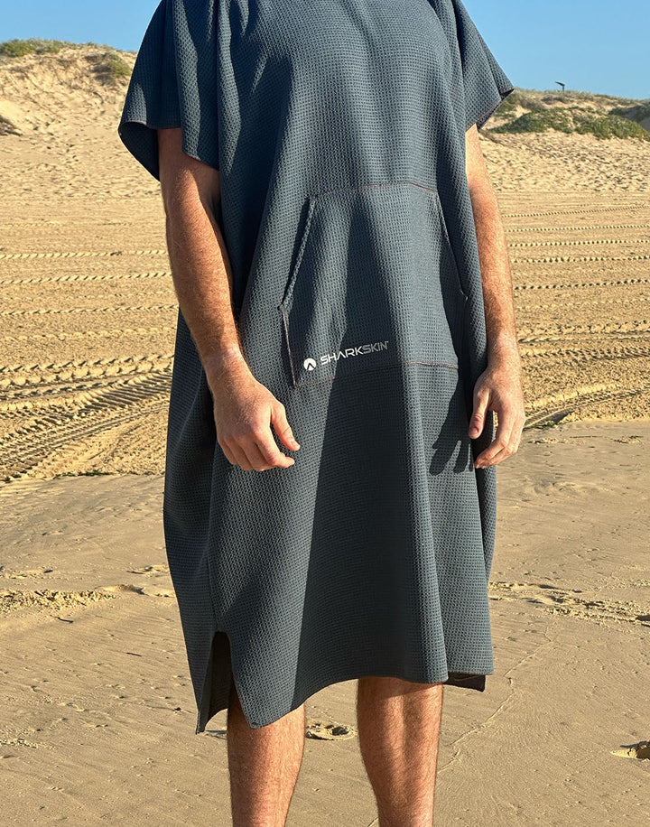 SAND FREE HOODED TOWEL - UNISEX